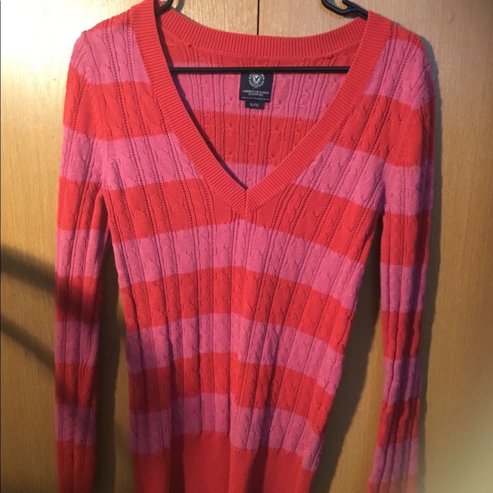 SOLD...American Eagle sweater size Lg